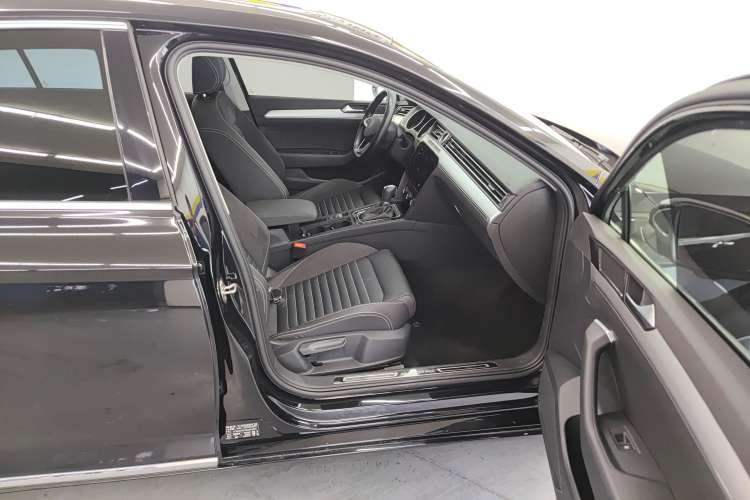 Used Volkswagen Magotan 2020 280TSI DSG Comfort Edition
