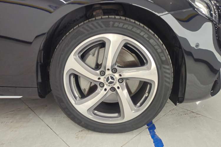 Used Mercedes-Benz E-Class 2019 Restyled E 300 L Sporty and Stylish Edition
