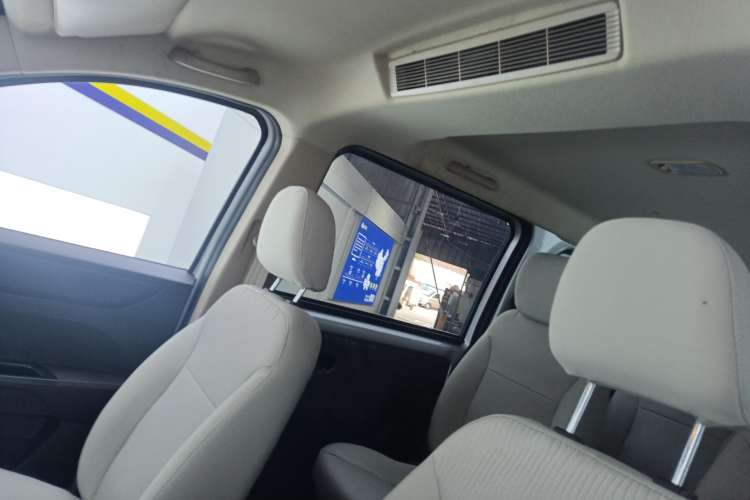 Used Wuling Hongguang V 2022 1.5L Enjoy Edition Electric-Powered LAR
