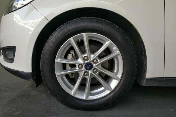 Used Ford Focus 2015 Sedan 1.6L Automatic Trend Model
