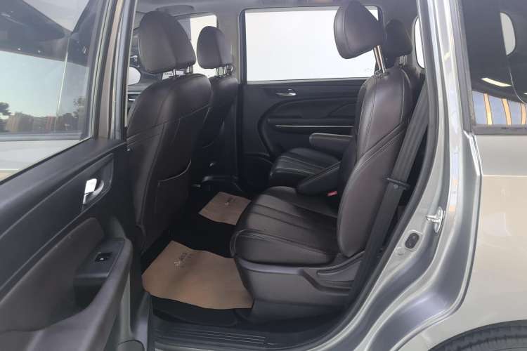 Used GAC Trumpchi M6 2019 270T DCT Luxury Edition (6-seater) China VI
