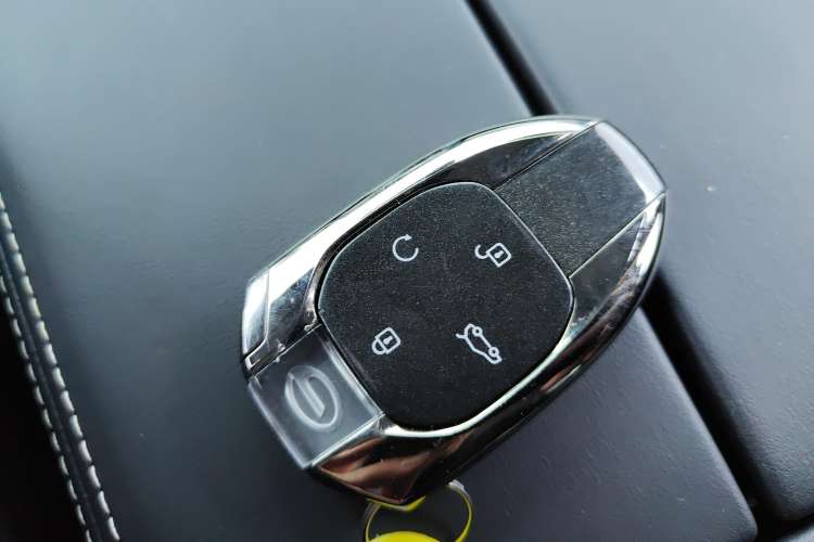 Used GAC Trumpchi GS8 2022 LINGHANG Series 2.0 TGDI Two-Wheel-Drive Luxury Edition (7 Seats)
