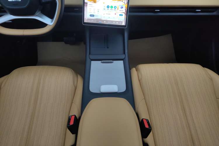 Used  L7 2023 1.5T 115 km Starship