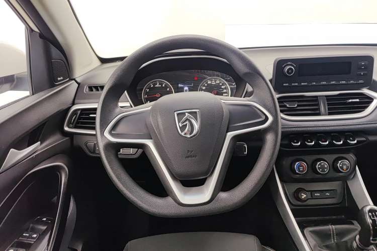 Used Baojun 530 2018 1.5T Manual Comfort Model China V Standard
