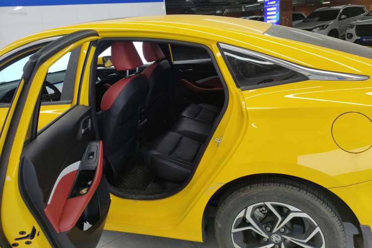 Used MG 5 2022 180 DVVT CVT Youth Flagship Edition