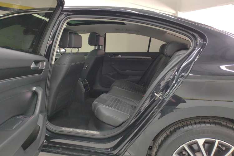 Used Volkswagen Magotan 2020 330TSI DSG Luxury Edition
