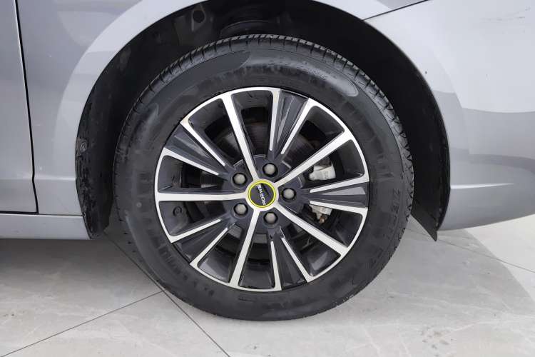 Used Roewe i5 2021 1.5L CVT Black Gold Edition