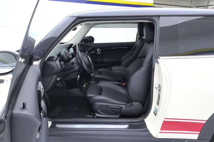 Used  MINI 2020 1.5T COOPER Classic Edition
