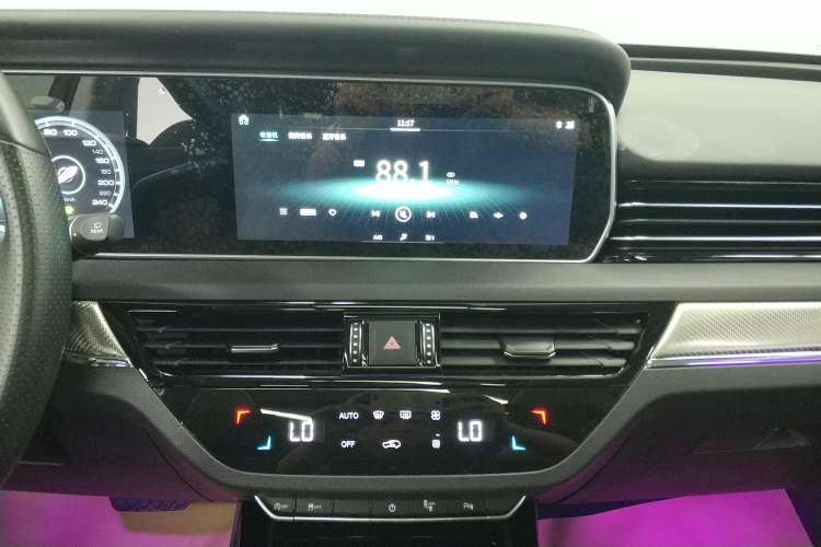 Used Hongqi HS5 2019 2.0T Smart Connect Flagship All-Wheel-Drive Version
