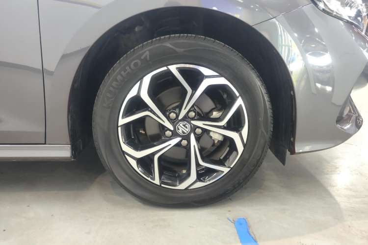 Used MG 5 2022 180 DVVT CVT Youth Style Edition
