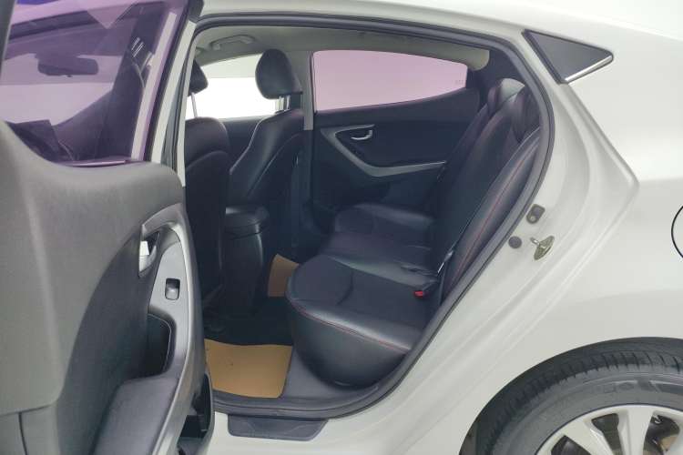 Used Hyundai Elantra 2016 1.6L Automatic Smart Version