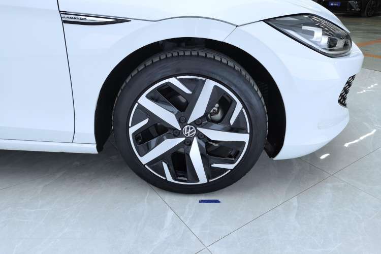 Used Volkswagen Lamando 2024 Lavida L 280TSI DSG Cool & Spicy Edition
