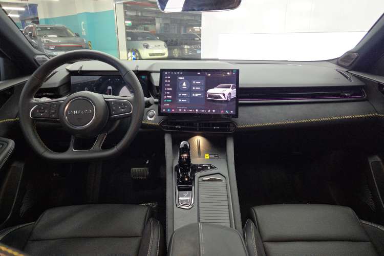 Used Lynk & Co 03 2023 1.5TD DCT JingPro
