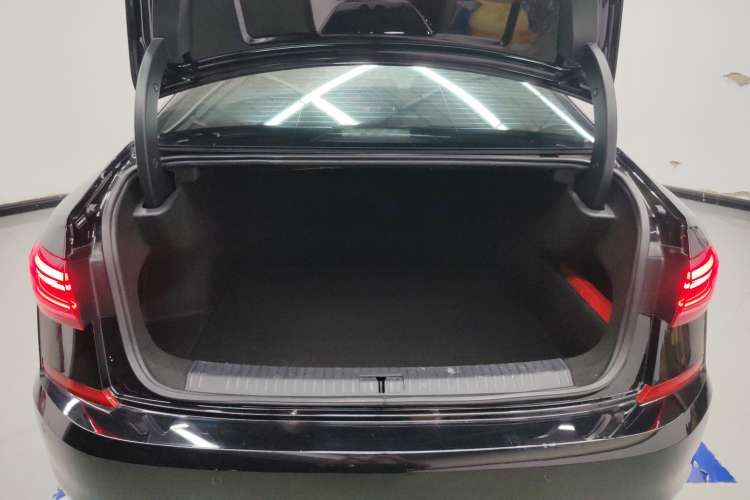 Used Volkswagen Passat 2022 330TSI Starry Luxury Edition
