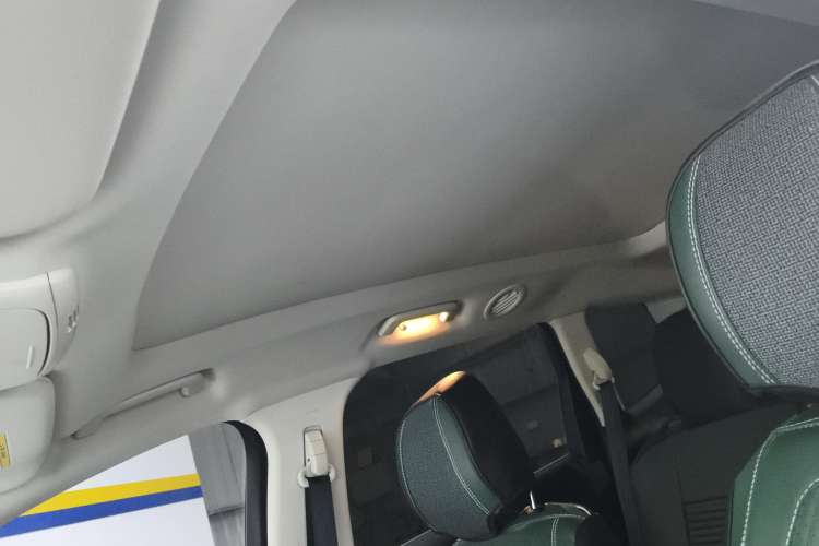 Used Ford Edge 2021 PLUS EcoBoost 245 Two-Wheel-Drive Titanium 7-Seater
