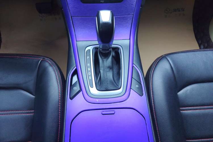 Used Ford Edge 2018 EcoBoost 245 Two-Wheel-Drive Titanium 5-Seater China V Standard