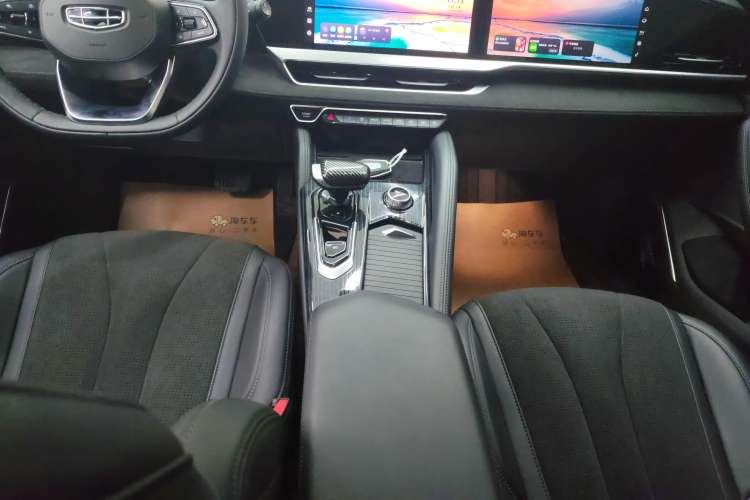 Used Geely Auto Monjaro L 2024 2.0TD High-Power Automatic Two-Wheel Drive Skyline Edition
