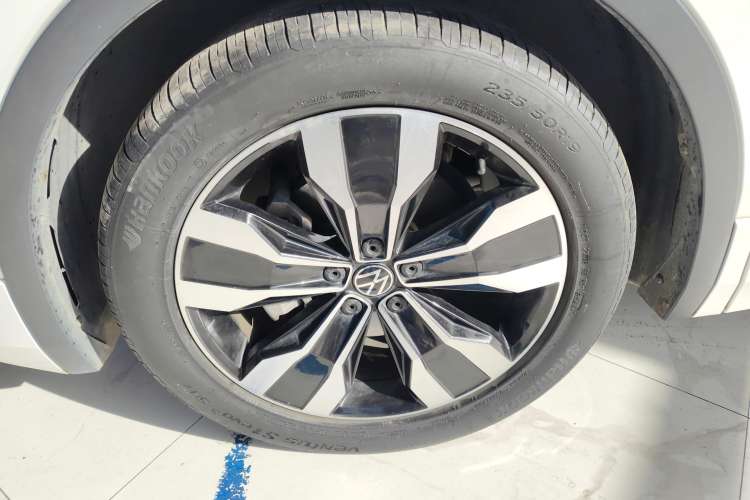 Used Volkswagen Tiguan L 2022 330TSI Automatic Two-Wheel Drive R-Line Enhanced Edition