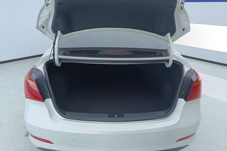 Used Hyundai Mistra 2016 1.8L Automatic Smart GLS
