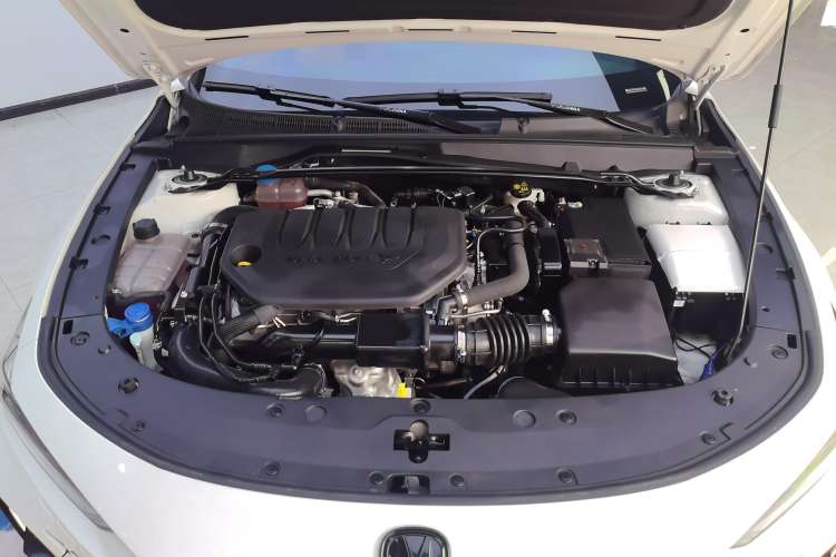 Used Changan UNI-V 2023 2.0T Leading-Speed Edition
