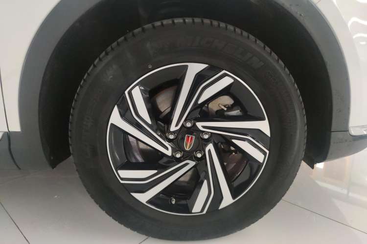 Used Hongqi HS5 2022 Revised Version 2.0T Smart Connect Flagship Edition
