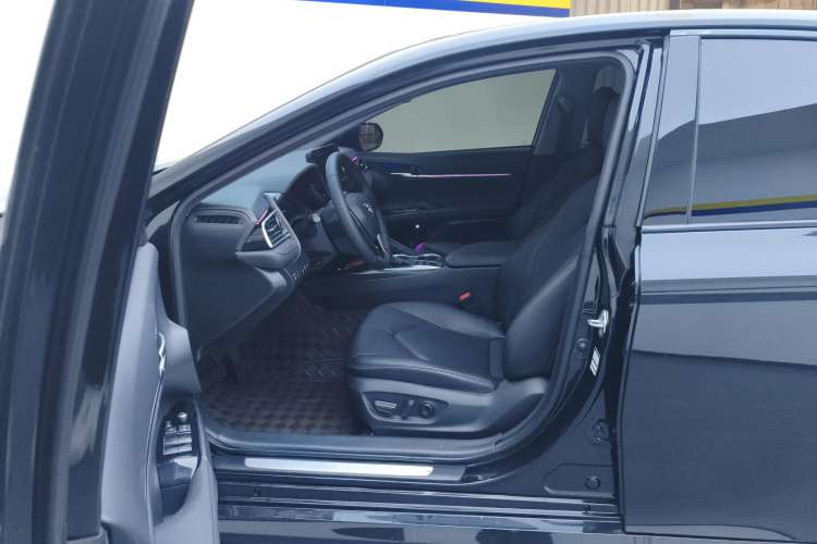 Used Toyota Camry 2021 2.5G Luxury Edition