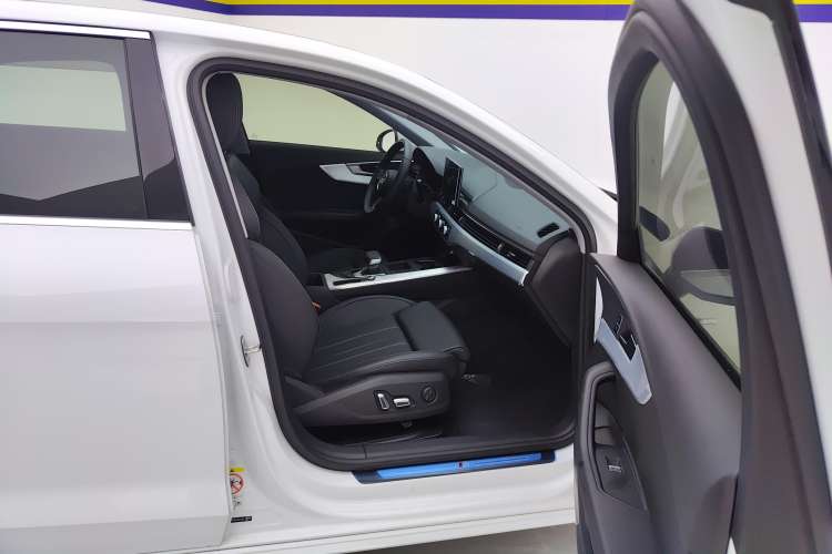 Used Audi A4L 2024 40 TFSI Fashion Dynamic Model