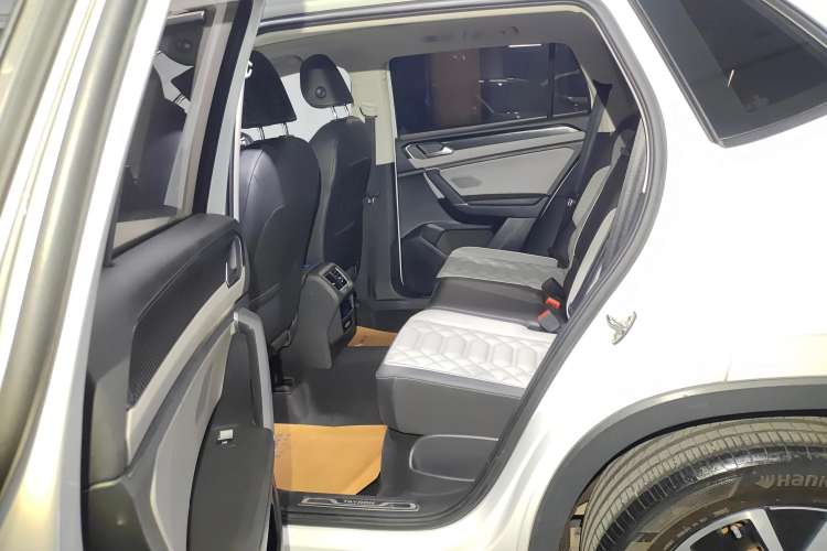 Used Volkswagen Tayron 2024 330TSI Two-Wheel Drive Luxury Plus Advanced Version