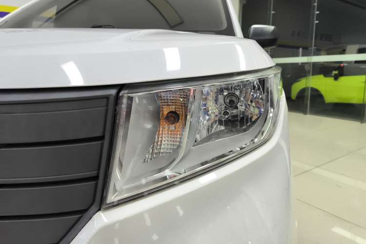 Used Wuling Hongguang PLUS 2020 1.5L Manual Standard Edition 7-Seater
