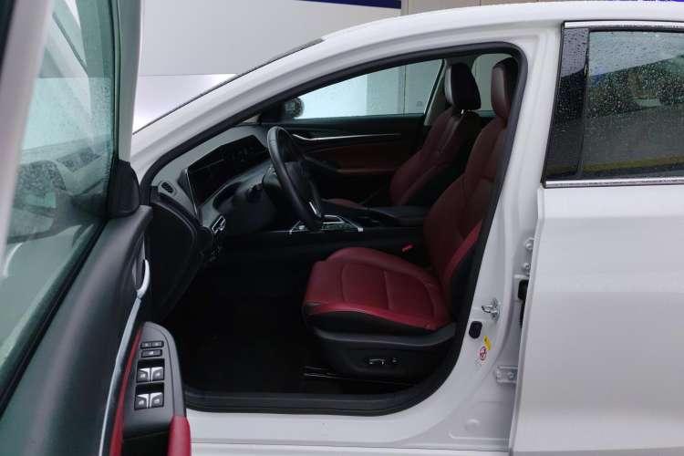 Used Changan Eado 2020 PLUS Blue Whale NE 1.4T GDI DCT Flagship Model
