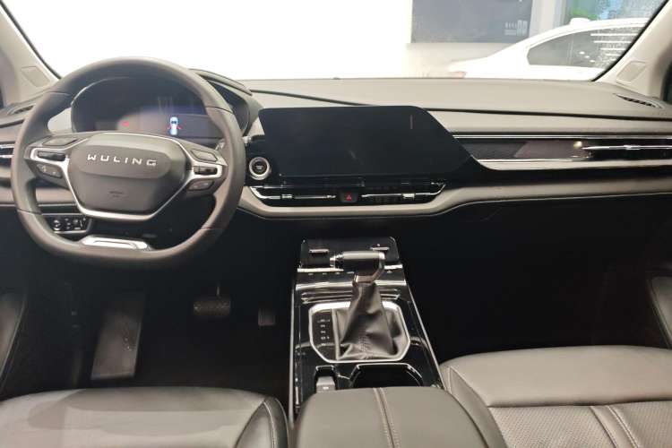 Used Wuling Victory 2020 1.5T CVT Luxury Model
