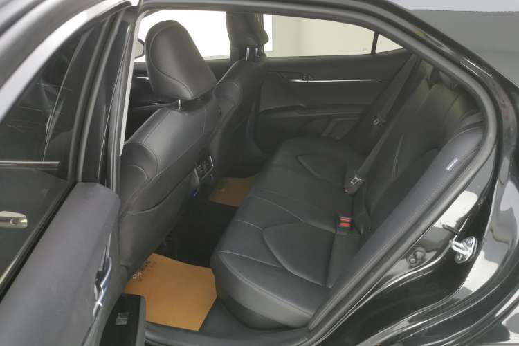 Used Toyota Camry 2023 Dual-Motor 2.5 HGVP Leading Edition
