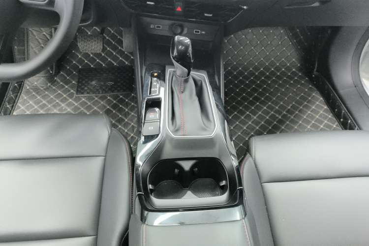 Used MG 5 2023 180 DVVT CVT Fashion Edition
