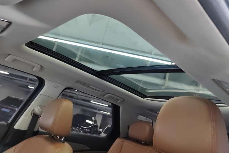 Used Changan CS95 2017 2.0T Two-Wheel Drive Zhitu Edition
