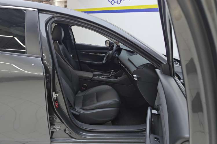 Used Mazda Mazda 3 Axela 2021 2.0L Automatic ZhiXuan Edition
