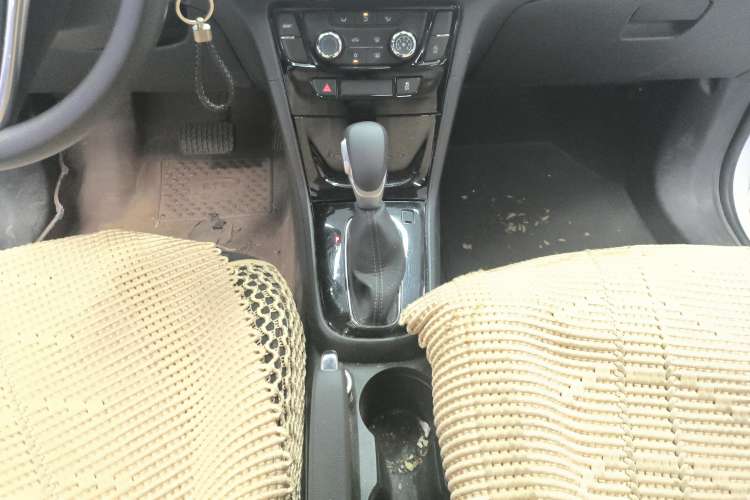 Used Buick Encore 2018 18T Automatic Two-Wheel Drive Urban Leading Model
