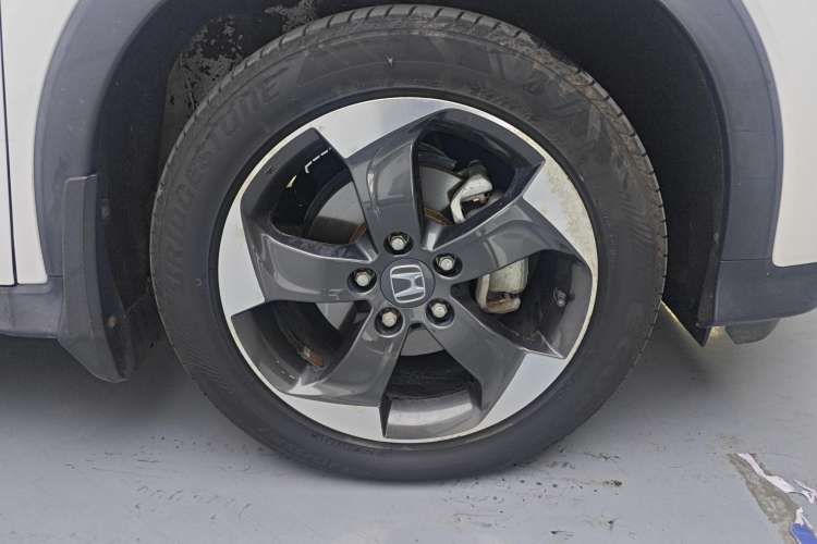 Used Honda Vezel 2016 1.8L CVT Front-Wheel Drive Pioneer Edition
