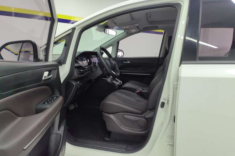 Used GAC Trumpchi M6 2019 270T Automatic Luxury Edition (6-seater) - China V Standard
