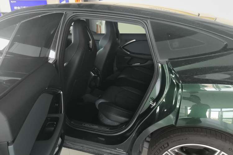 Used MG 7 2023 2.0T Automatic Trophy+ Ignition Glory Edition
