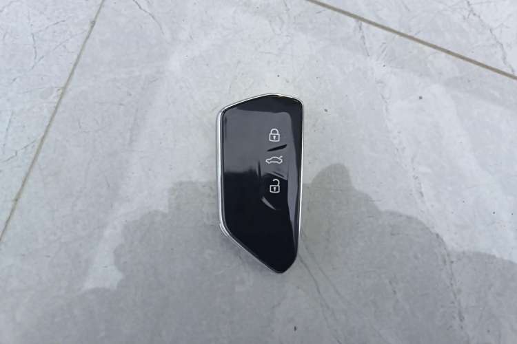 Used Volkswagen Golf 2023 Facelift 280TSI DSG R-Line Lite