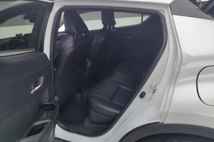 Used Toyota C-HR 2021 2.0L Luxury Edition
