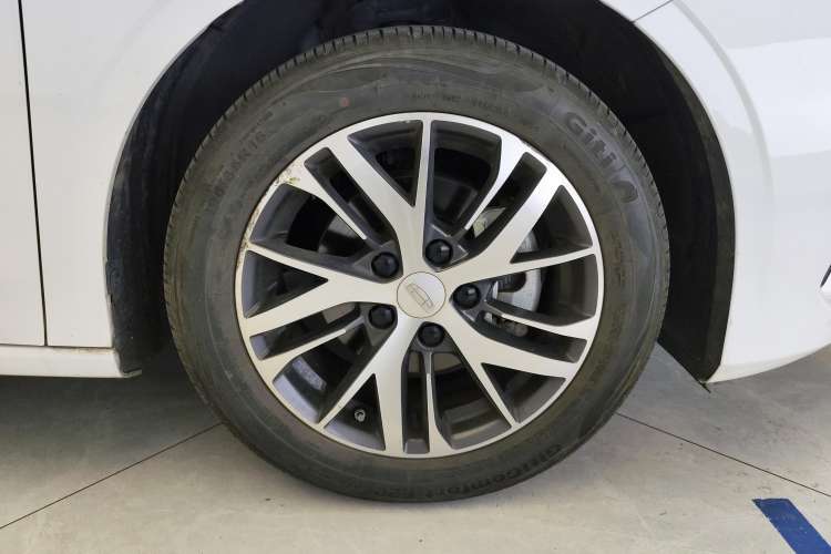 Used Geely Auto Emgrand 2025 4th Generation 1.5L CVT Longteng Edition
