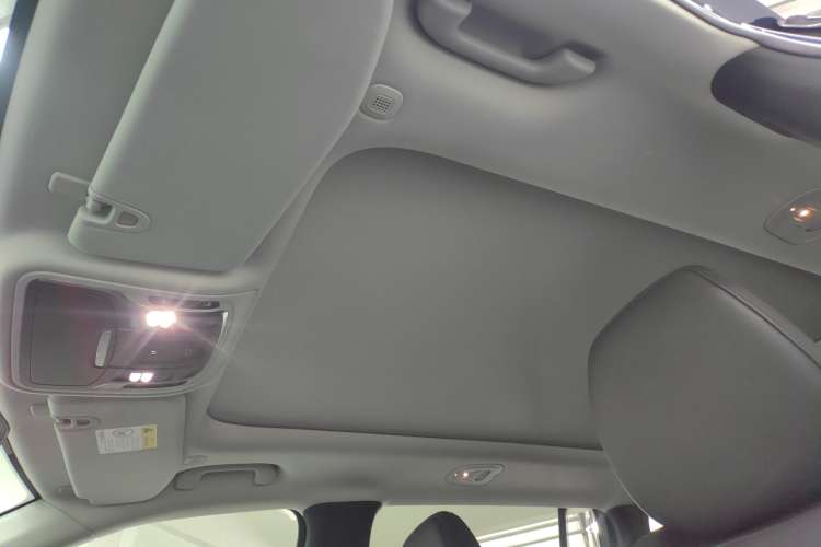 Used  Grand Commander 2022 2.0T Two-Wheel Drive Elite Version