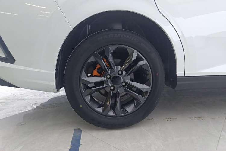 Used Dongfeng Aeolus Yixuan 2023 Mach Edition 1.5L Automatic Chasing Shadow Version
