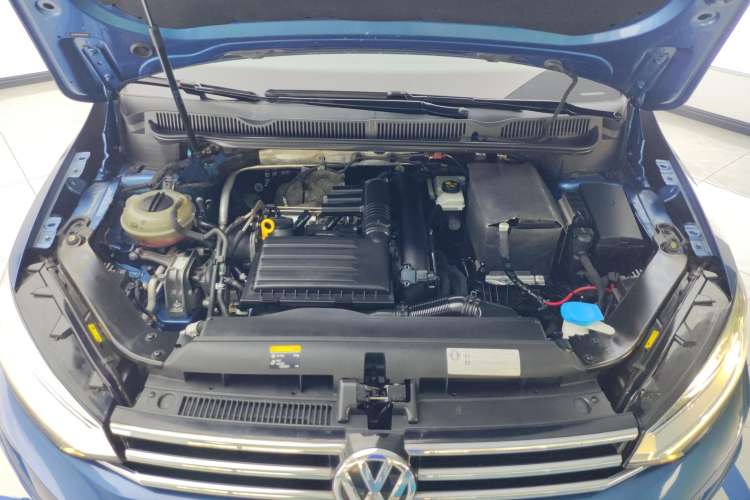 Used Volkswagen Touran 2016 Touran L 280TSI DSG Style Edition
