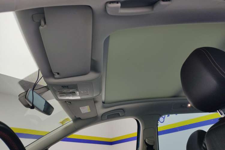 Used Volkswagen Touran 2016 Touran L 280TSI DSG Style Edition
