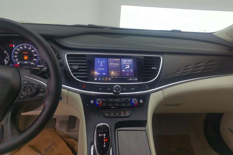 Used Buick LaCrosse 2022 Avenir Avia First Edition
