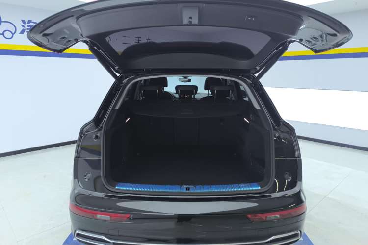 Used Audi Q5L 2020 Updated 40 TFSI Prestige Fashion Edition
