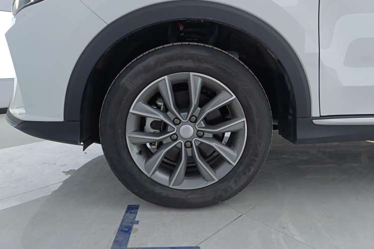 Used Roewe RX5 2023 PLUS 330TGI Automatic Trendsetting Smart Edition
