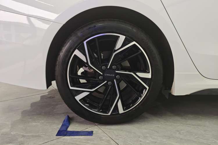 Used Lynk & Co 03 2023 1.5TD DCT JingPro
